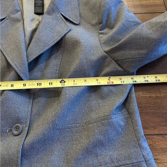 The Limited Stretch Gray Lined Blazer Size Large - Picture 5 of 6